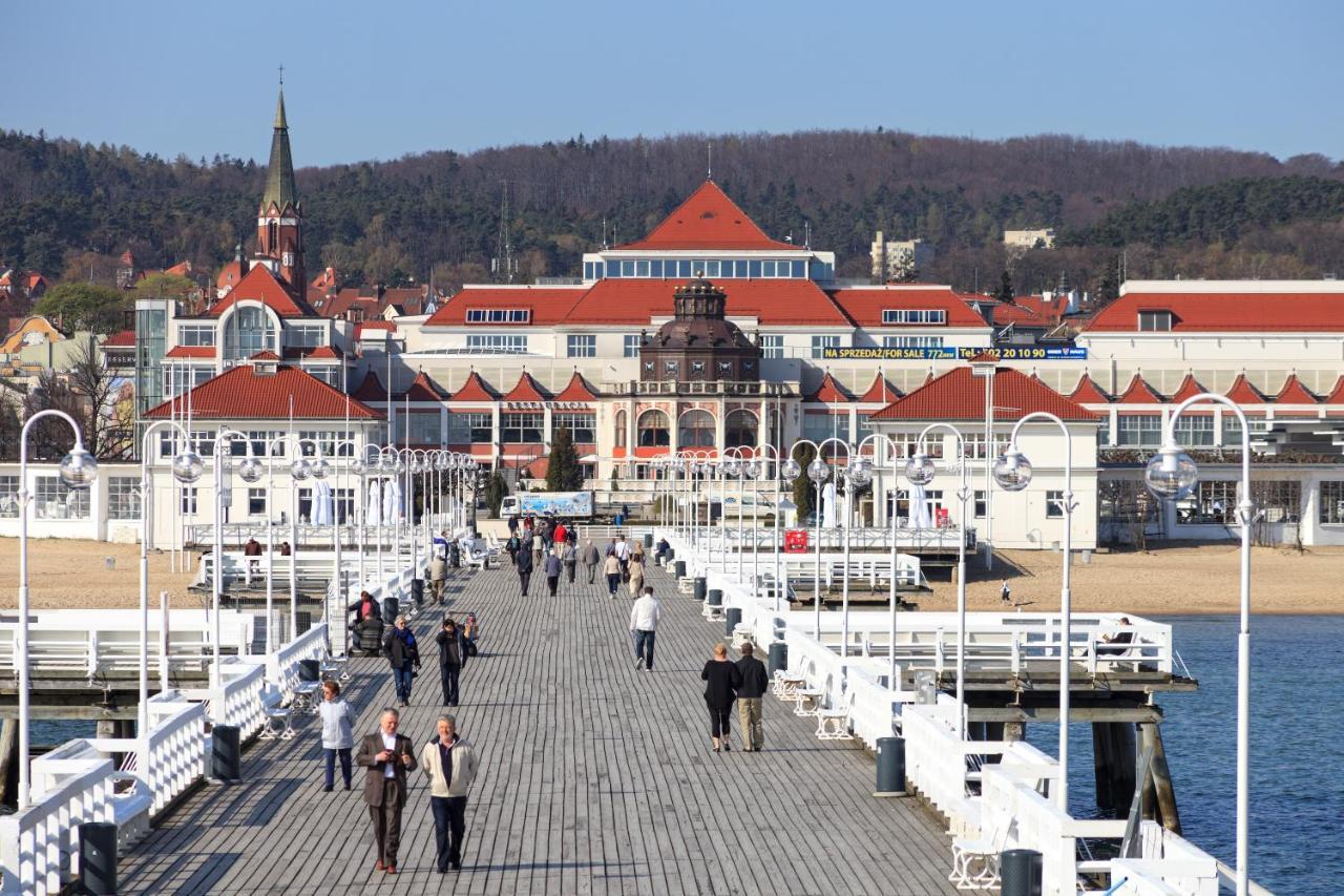 Апартаменти Sunny Sleeps 4 By The Beach With Garden Patio - Gdansk Przymorze Екстер'єр фото